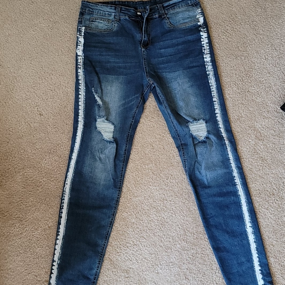 Skinny Jeans - Picture 7 of 9